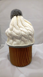 POM POM - Cable Knit Cap Made in Italy